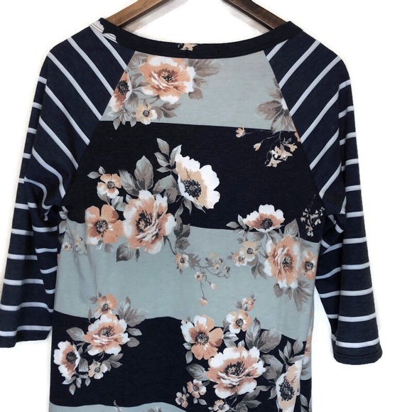 So Perla women’s top Large blue striped and peach - Picture 4 of 5